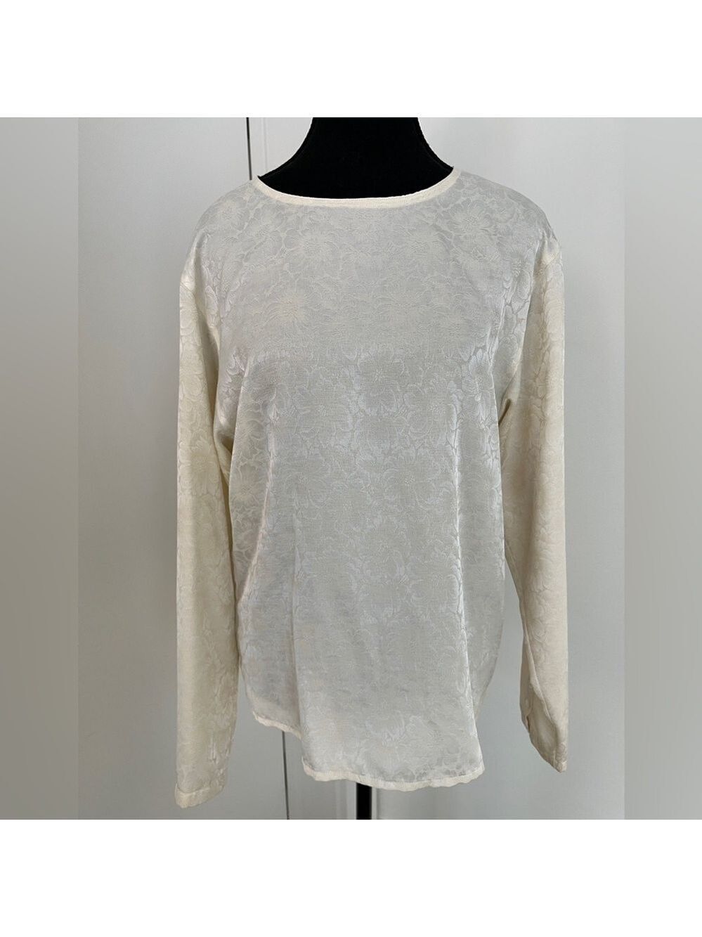 JAEGER Vintage Floral Jacquard Blouse Buttons Neutral Classic Business Chic